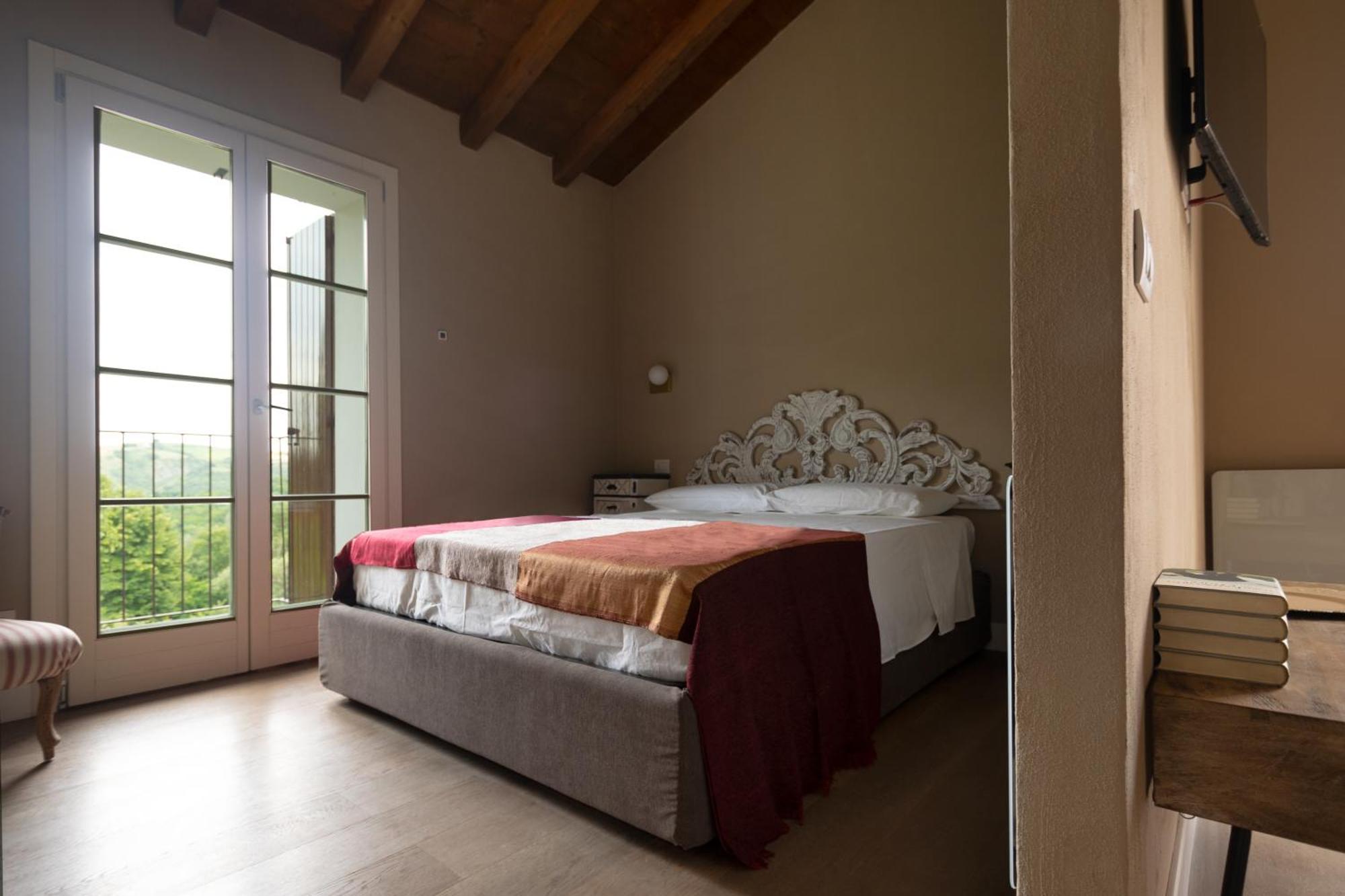 Luce Boutique Hotel Fortunago Kültér fotó