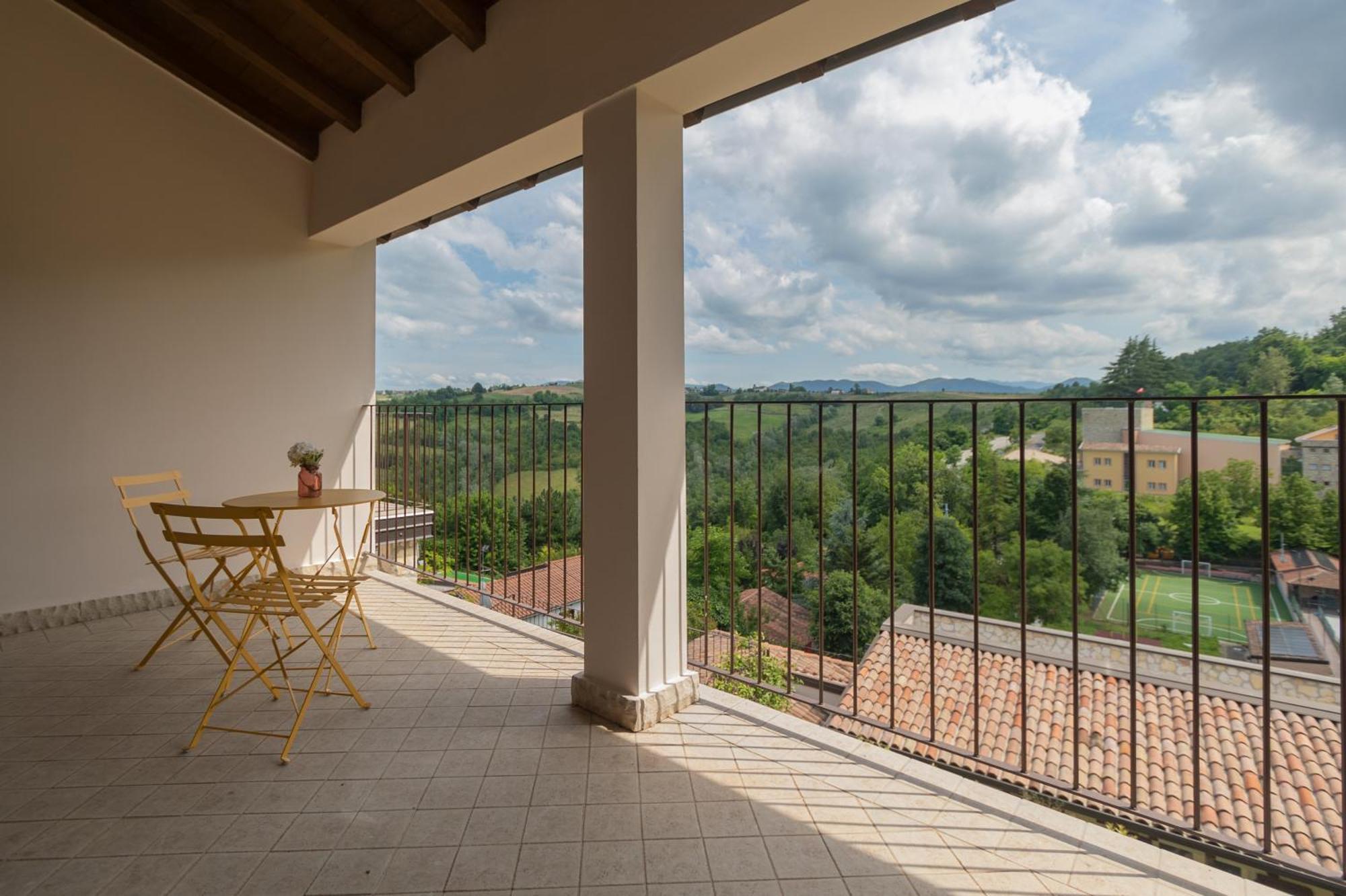 Luce Boutique Hotel Fortunago Kültér fotó