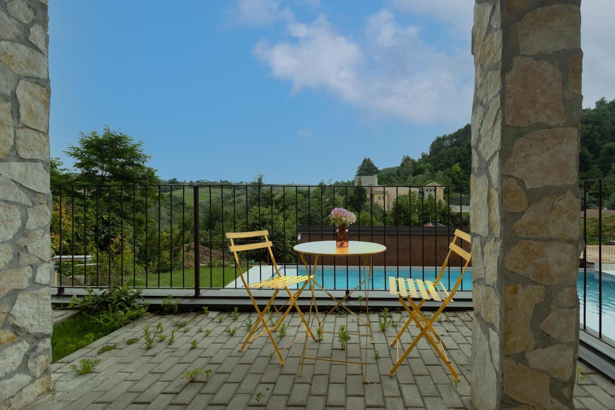 Luce Boutique Hotel Fortunago Kültér fotó