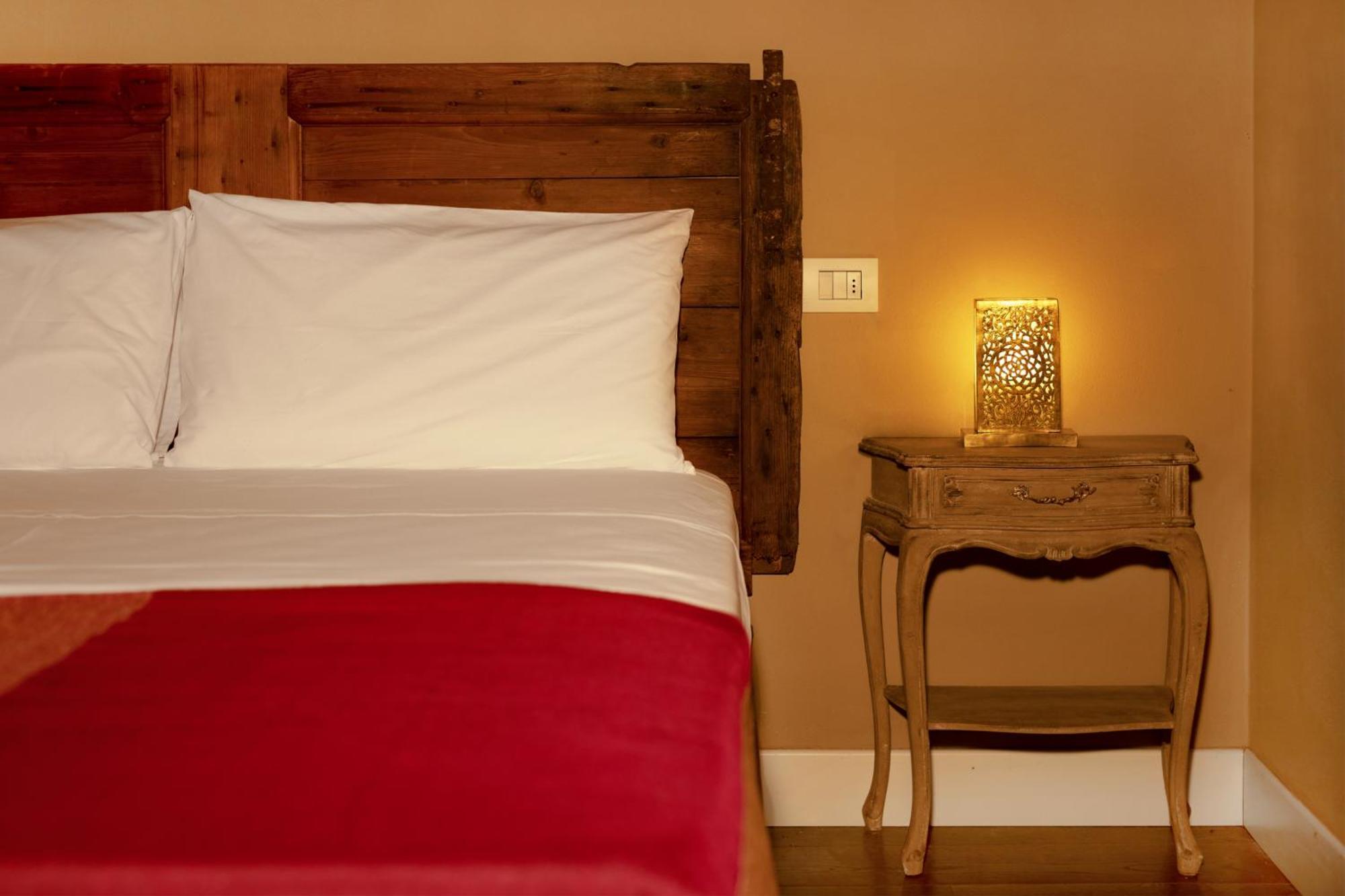 Luce Boutique Hotel Fortunago Kültér fotó