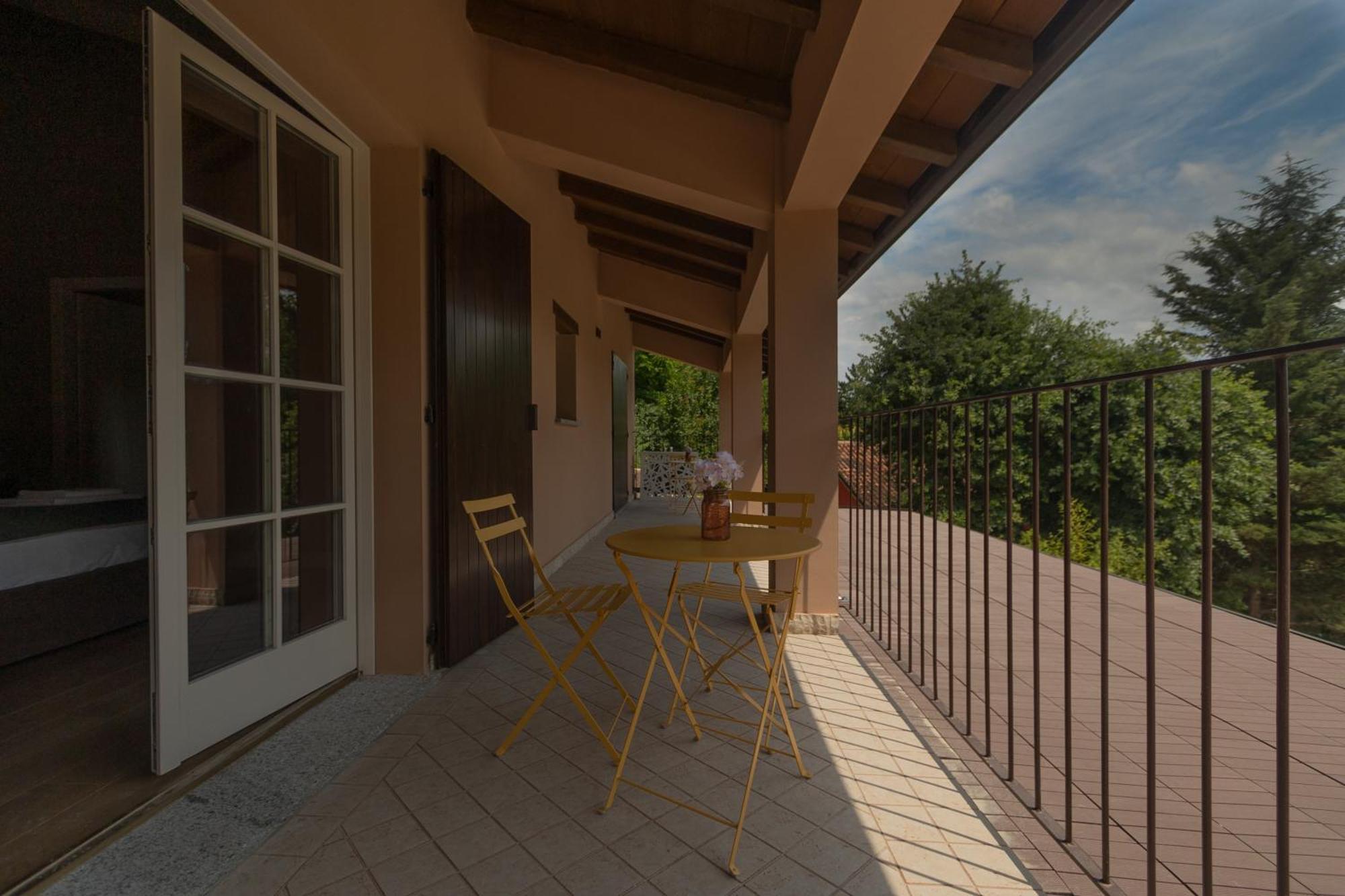 Luce Boutique Hotel Fortunago Kültér fotó